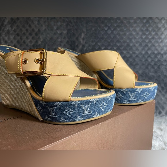 💙 Louis Vuitton Vachetta and Denim Espadrille Wedge Heels 💙 - Picture 12 of 15